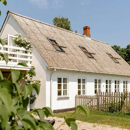 Old Farmstead With Field Views * Stege